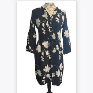 Isabella Sinclair Naiomi Anthropologie embroidered dress. Size S